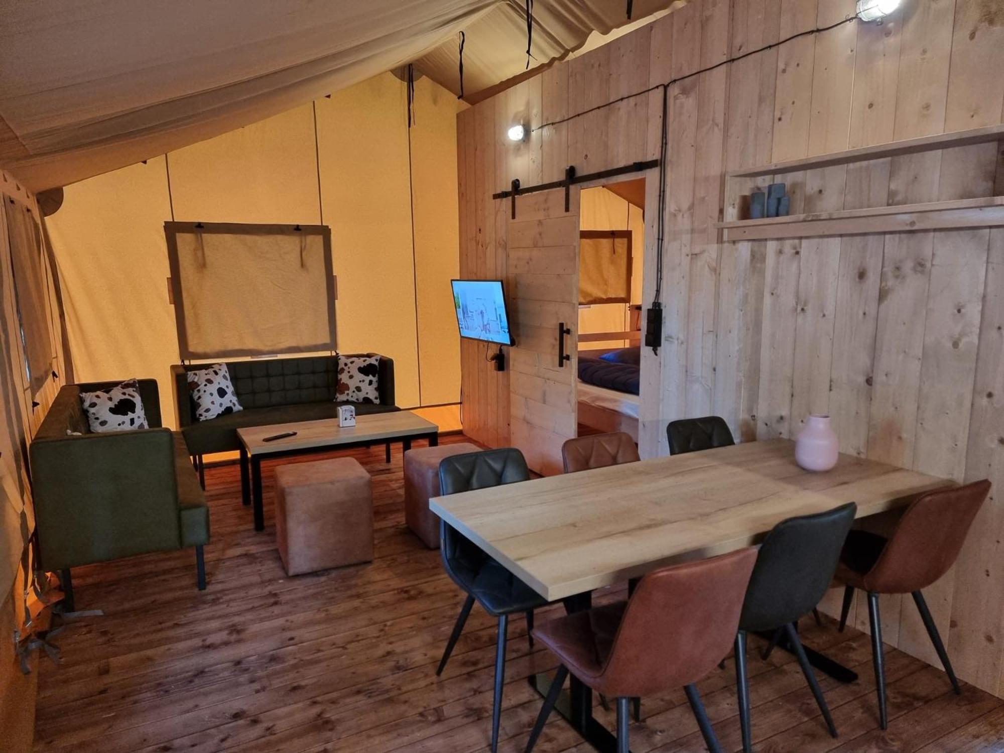 Camping Het Horstmannsbos Gasselte Kamer foto