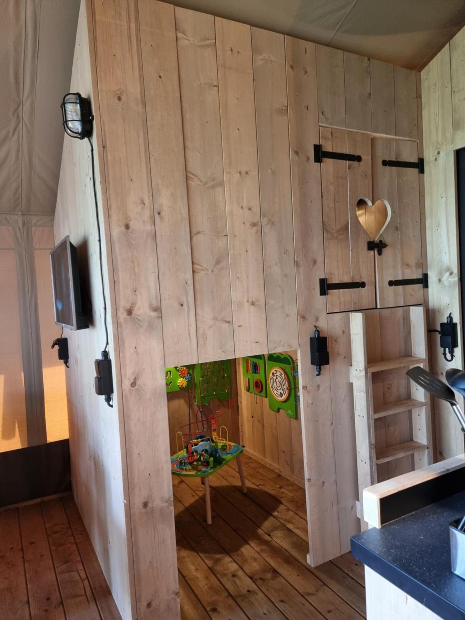 Camping Het Horstmannsbos Gasselte Kamer foto